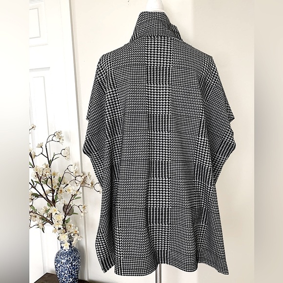 Jones New York Houndstooth Pullover - Picture 7 of 11